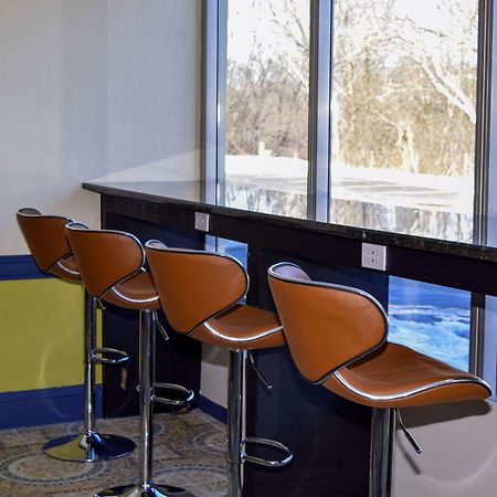 Baymont By Wyndham - Chicago - Addison - O'Hare Hotel Ngoại thất bức ảnh