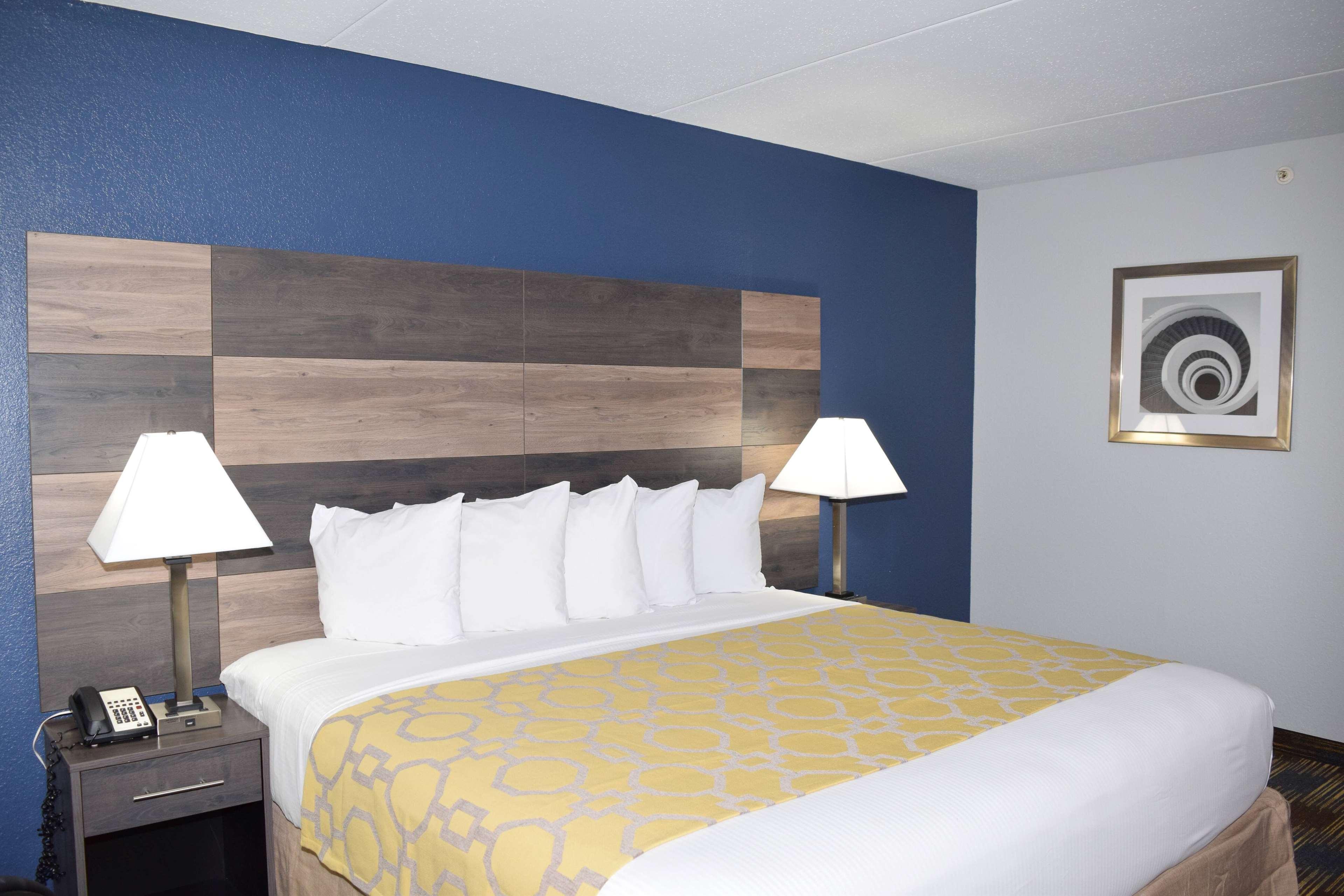 Baymont By Wyndham - Chicago - Addison - O'Hare Hotel Ngoại thất bức ảnh