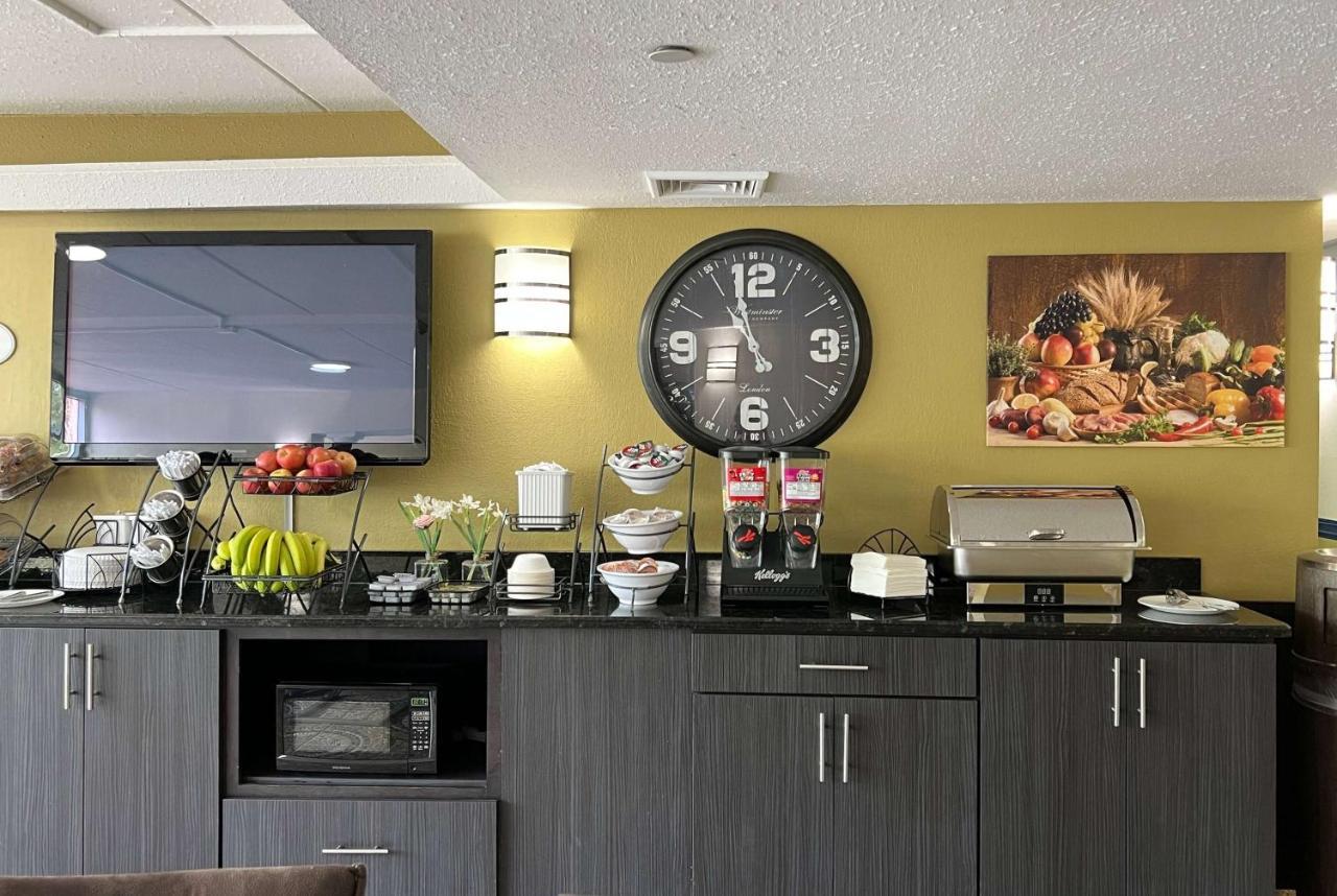 Baymont By Wyndham - Chicago - Addison - O'Hare Hotel Ngoại thất bức ảnh