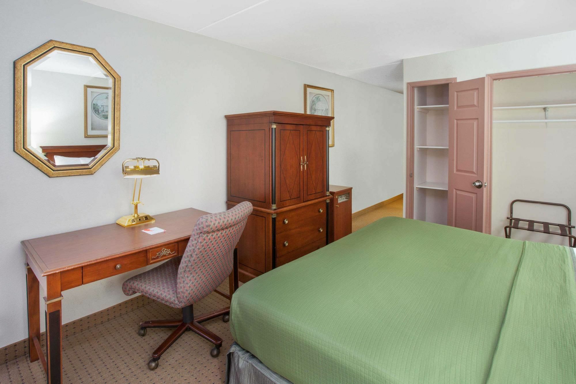 Baymont By Wyndham - Chicago - Addison - O'Hare Hotel Ngoại thất bức ảnh