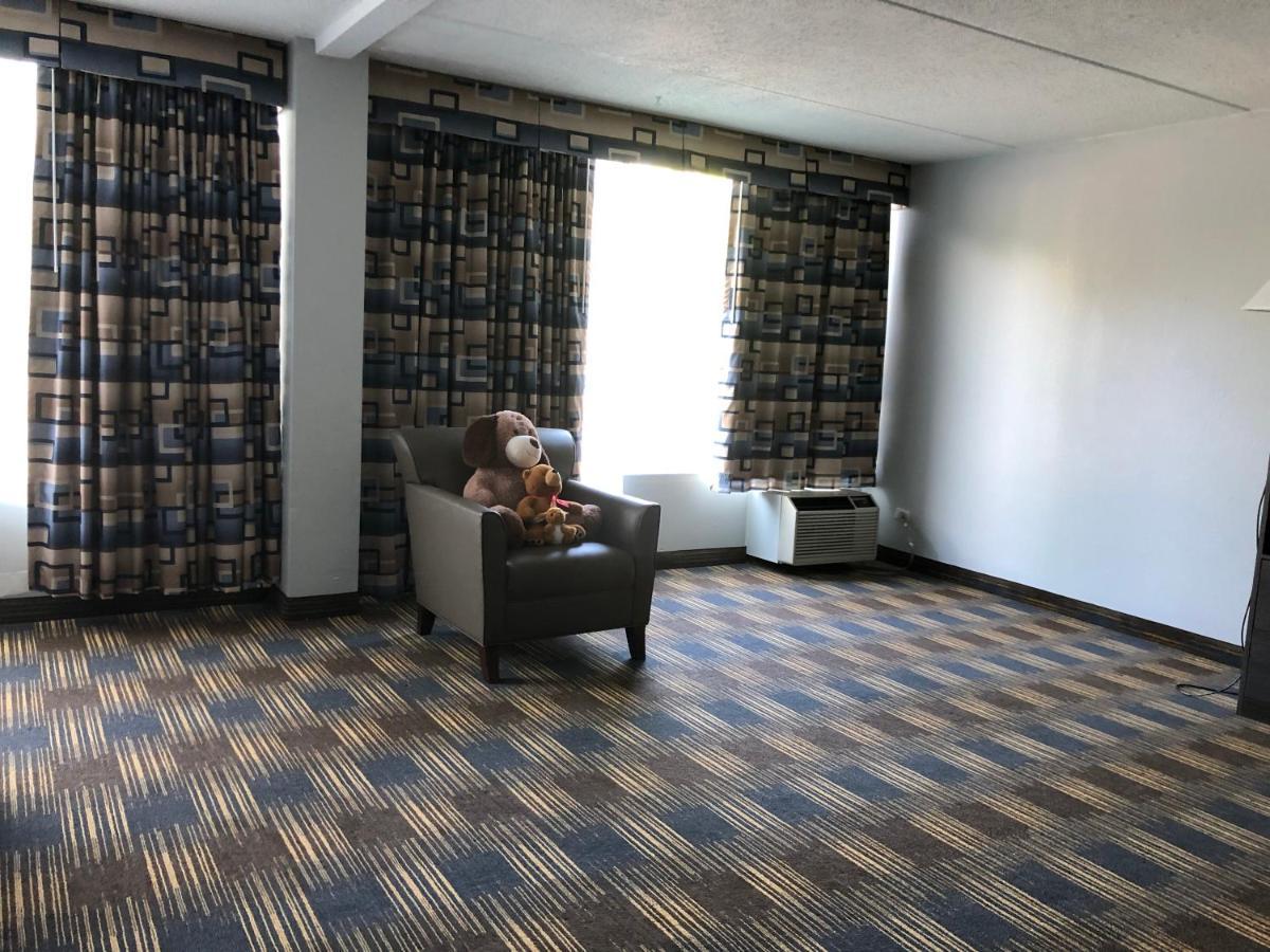 Baymont By Wyndham - Chicago - Addison - O'Hare Hotel Ngoại thất bức ảnh